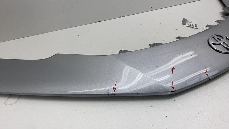 ⭕ 23-25 Toyota Prius Front Bumper Upper Center Grille Molding Cover Trim Silver