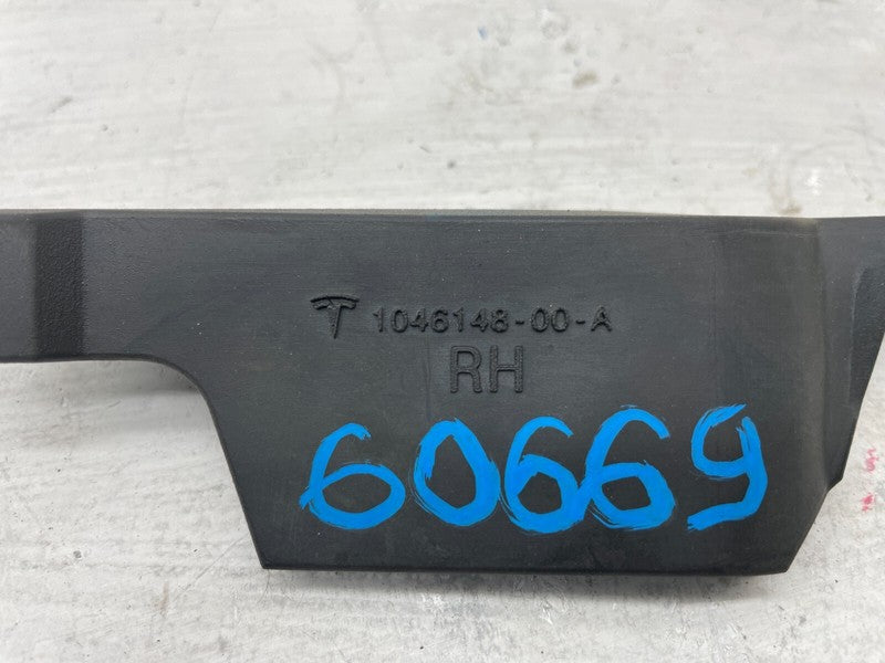 1046148-00-A ⭕ 12-20 Tesla Model S Front Passenger Side Fixed Glass Seal Right 1046148-00-A