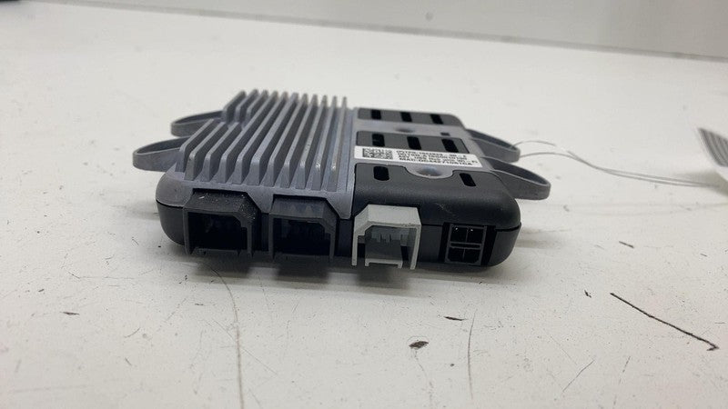 104282900E ⭕ 2016-2020 Tesla Model X USB Hub with WiFi Control Module Assembly 1042829-00-F