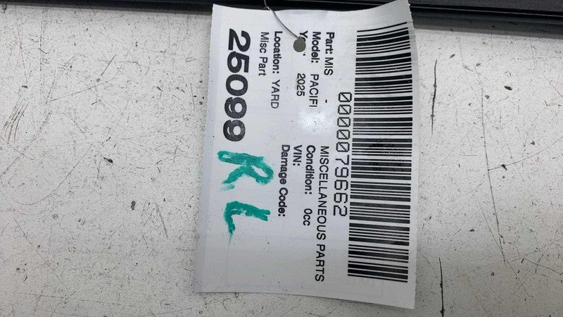 ⭕ 17-25 Chrysler Pacifica Rear Driver Side Sliding Door Window Belt Mo