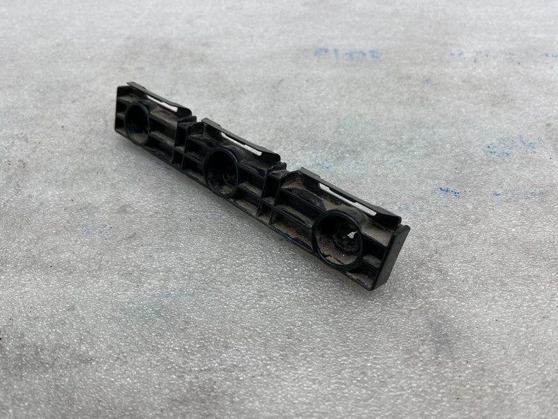 1003691 00 B ⭕ 12-20 Model S Rear Driver Side Rocker Panel Molding Bracket Left 1003691-00-B