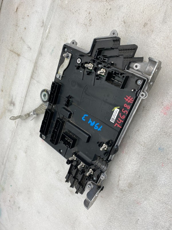 111818204H ⭕2017-2020 Tesla Model 3 Front Suspension Electrical Control Module 1118182-04-H