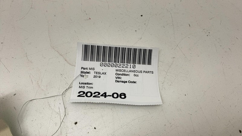 105154700B ⭕ 2016-2020 Tesla Model X Rear Left Falcon Door Trim Mid Gap Hider 1051547-00-B
