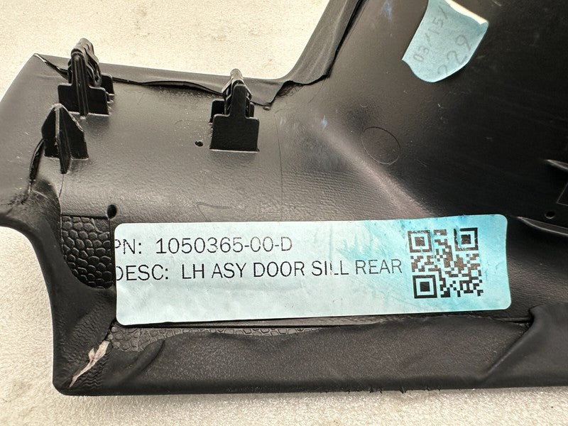 1050365 00 D ⭕ 16-20 Model X Rear Left & Right Door Sill Trim Cover 1050365-00-D/1050375-00-D