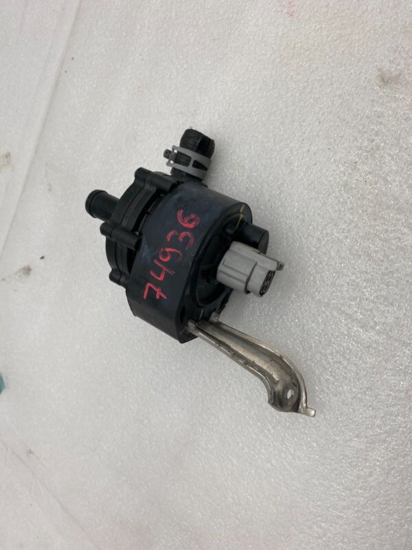 2016-2020 Tesla Model X MX Cooling System Auxiliary Coolant Water Pump Assembly