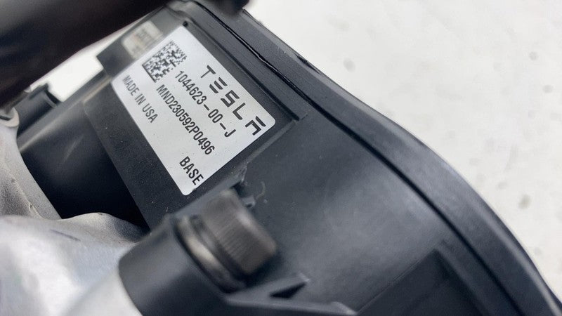 ⭕ 17-25 Tesla Model 3 M3 Rear Left Caliper w/ Brake Hose Line BASE 104