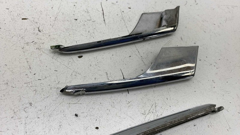 104960900F ⭕ 16-20 Model X Front Left & Right Foglamp Chrome Trim 1049609-00-F/1049610-00-F