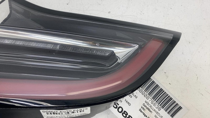 1077402 ⭕ 2017-2023 Model 3 Rear Right Inner Taillight LED Tail Lamp 3-Pin 1077402-00-E