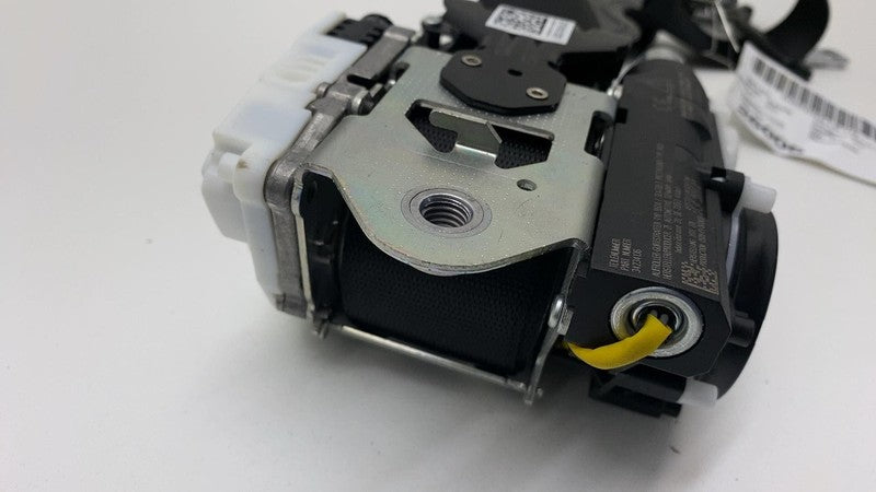 34234136 2017-2023 BMW 530e G30 Front Passenger Side 1st Row Seat Belt Retractor Right RH