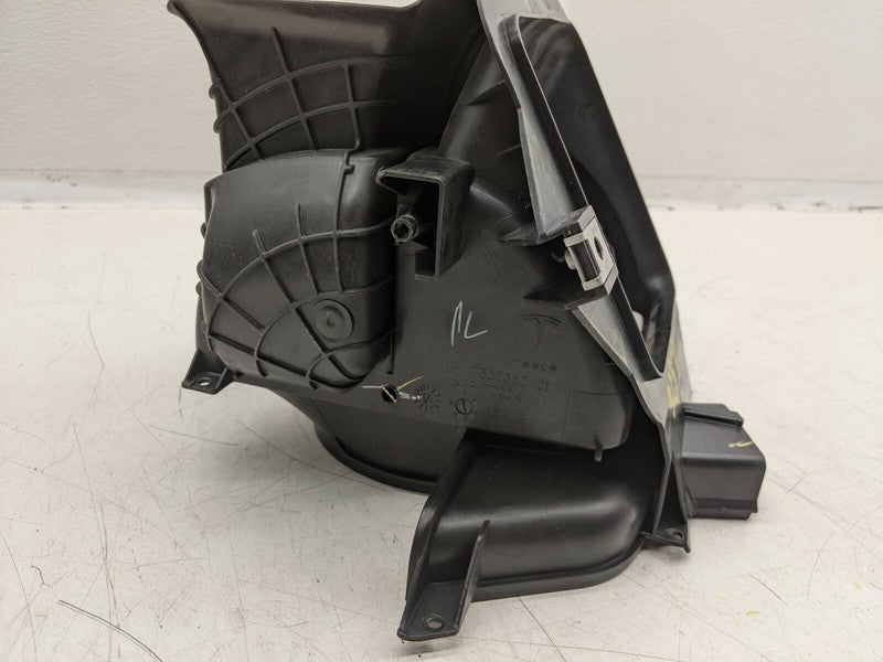 733736C ⭕ 2017-2023 Tesla Model 3 Left Air Conditioning A/C Heater Recirculation Damper