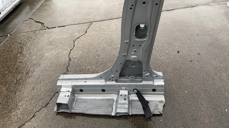 ⭕ 2023-2024 Toyota Prius Passenger Side B-Pillar Structural Frame Cutout Right