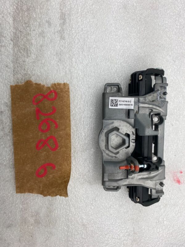 114374600D ⭕ 17-23 Tesla Model 3 Front Windshield Forward Facing Adjustable Triple Camera