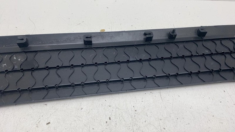 ⭕ 2022 Rivian EDV-700 Rear Passenger Wheel Arch Cladding Cover Right P