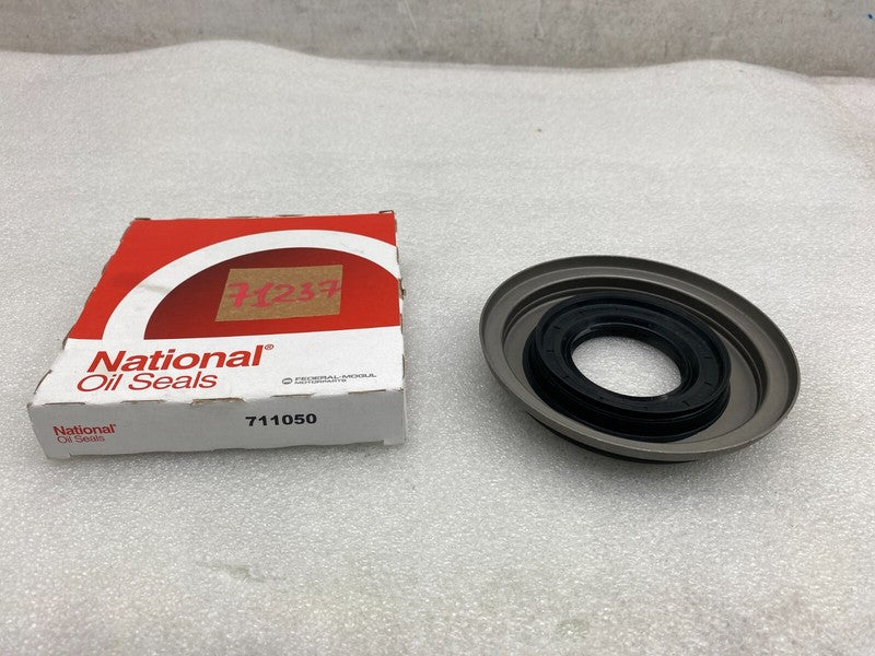 711050 ⭕Mercedes-Benz C350e CLS550 Federal-Mogul National Axle Differential Seal 711050