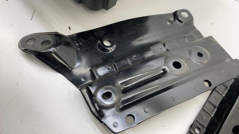 ⭕ 2018-2022 Toyota C-HR SET of Bolt Nut Clip w/ Fender Apron Support Bracket