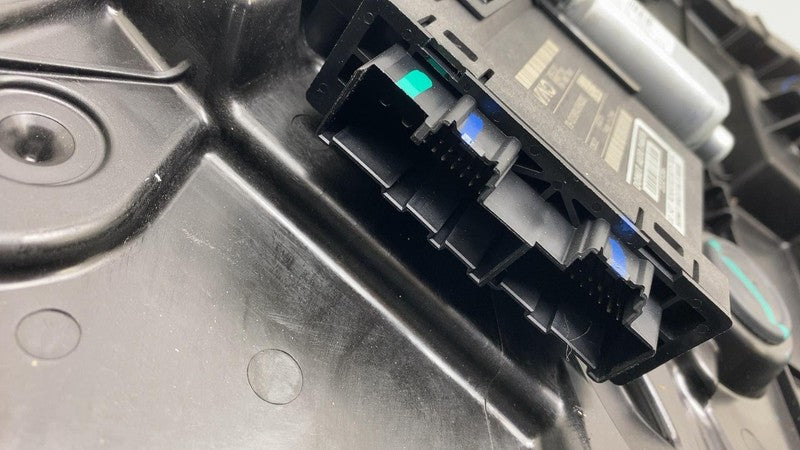 ⭕ 2021-2023 Polestar 2 PS2 Front Right Door Window Regulator & Carrier