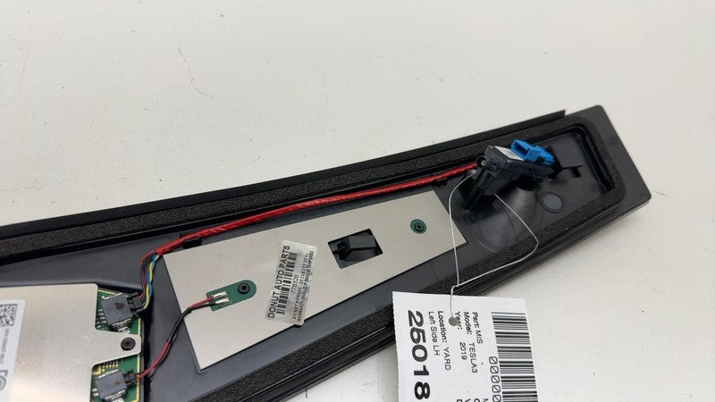 110043700C ⭕ 2017-2023 Tesla Model 3 Left B-Pillar Applique Glass Trim Molding 1100437-00-C