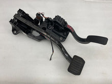⭕ 2020-2024 Tesla Model Y Accelerator and Brake Pedal Pad Assembly 1188691-00-B