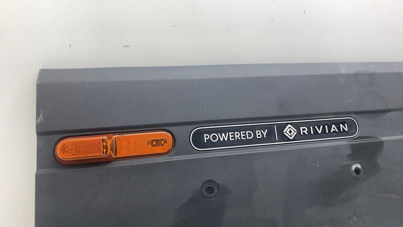 ⭕ 2022 Rivian EDV-700 Amazon Van Driver Side Molding B-Cladding Left P