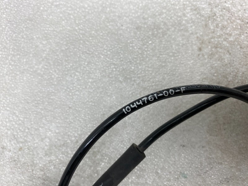 104476100F ⭕17-23 Model 3 Front Left or Right Anti-Lock ABS Wheel Speed Sensor 1044761-00-F