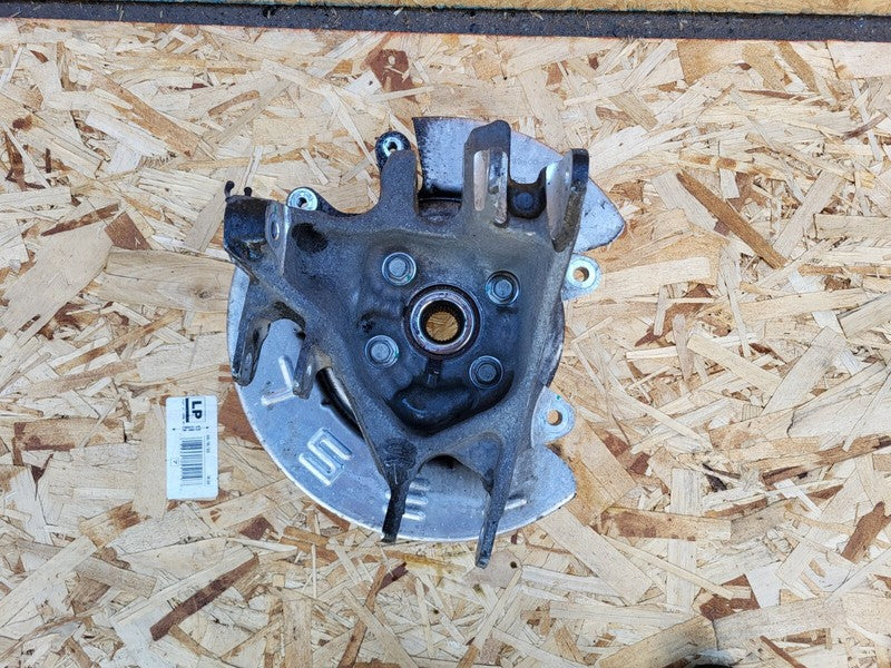 102741600D ⭕ 16-20 Model X MX Rear Right Side Spindle Knuckle w/ Hub & Shield 1027416-00-D