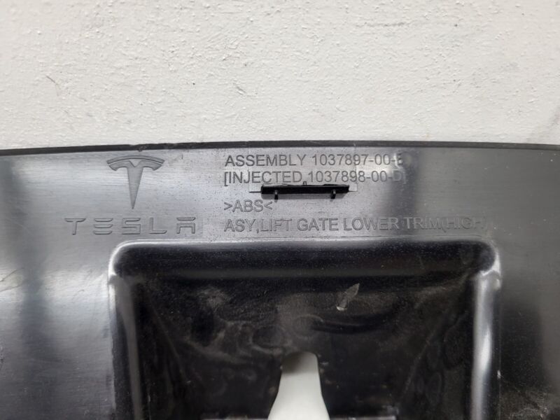 1037898-00-D ⭕16-20 Model X Liftgate Lower Trim Cover Molding with Switch Button 1037897-00-E