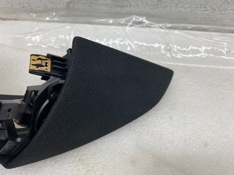 1095657 00 E ⭕ 2017-2023 Tesla Model 3 Front Audio Tweeter & Speaker Cover Left 1095657-00-E
