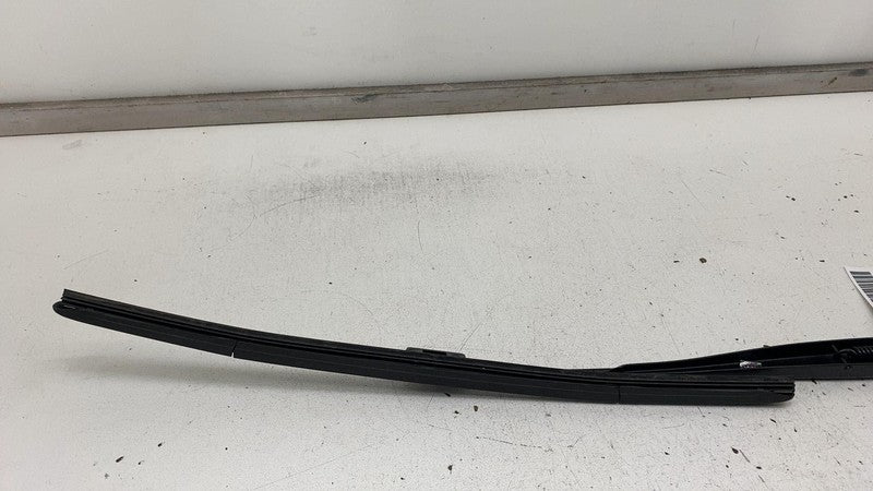 ⭕ 2022-2024 Rivian R1T Front Left Windshield Wiper Driver Side LH