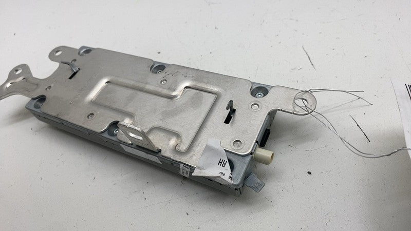 107974980C ⭕ 2017-2023 Tesla Model 3 Harman Becker Radio FM/HD Receiver Module 1079749-80-C