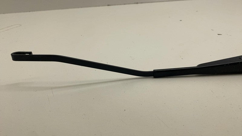 ⭕ 19-25 Chevrolet Silverado 1500 Front Driver Side Windshield Wiper Arm Left OEM