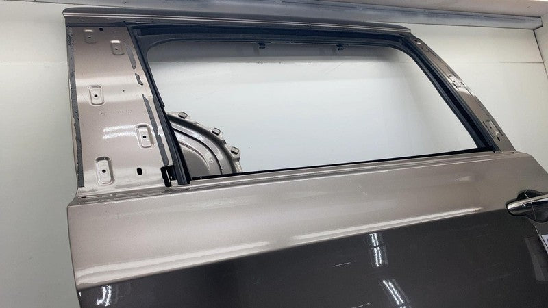 ⭕ 17-24 Chrysler Pacifica Rear Passenger Side Door Shell Panel Right Gold - PTE