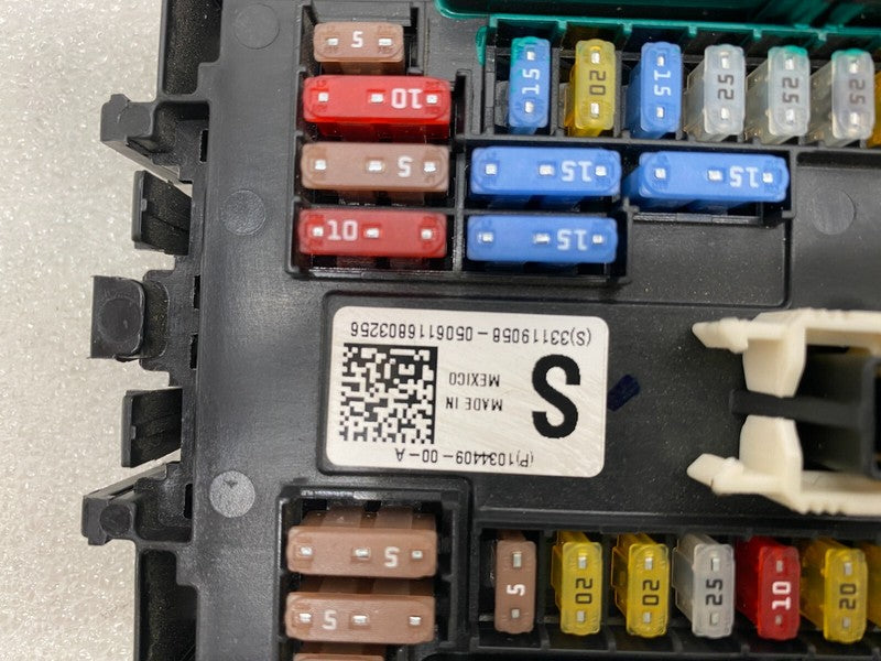 103440900A ⭕ 2016-2020 Model S Frunk Junction Cabin 12V Fuse Box Relay Control 1034409-00-A