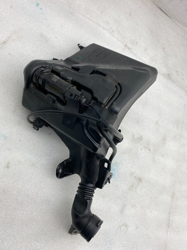 ⭕ 17-23 Model 3 Front Windshield Wiper Washer Reservoir Tank & Pump 10