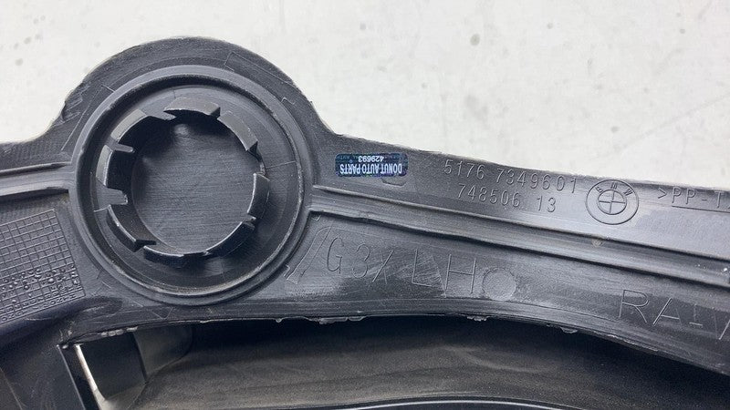 51767349601 2017-2022 BMW 530e Front Driver Side Hood Bonnet Gasket Seal Strip Cover Left LH