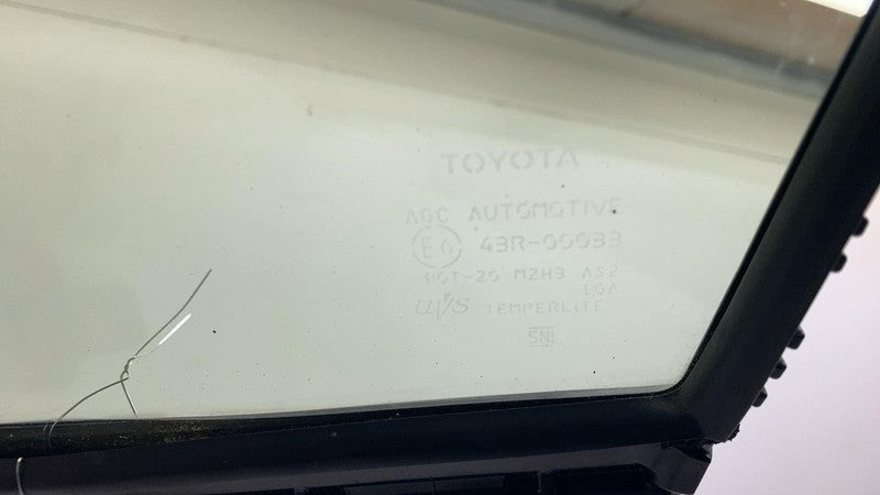 6821547020 ⭕2023-2025 Toyota Prius Front Passenger Door Vent Window Glass Right 68215-47020