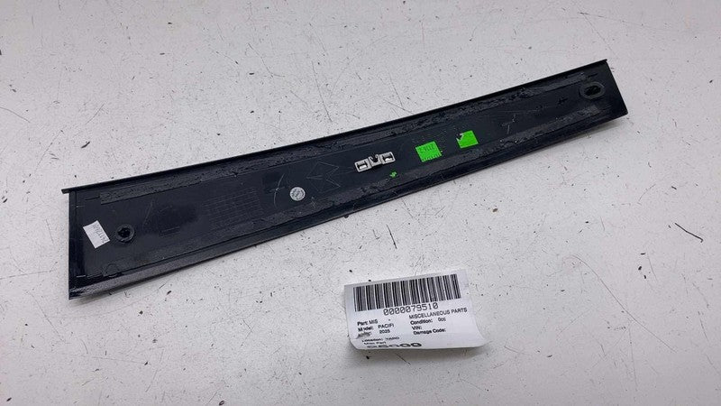 6818713 ⭕2017-2025 Chrysler Pacifica Front Left Door B-Pillar Applique Molding 6818713AE
