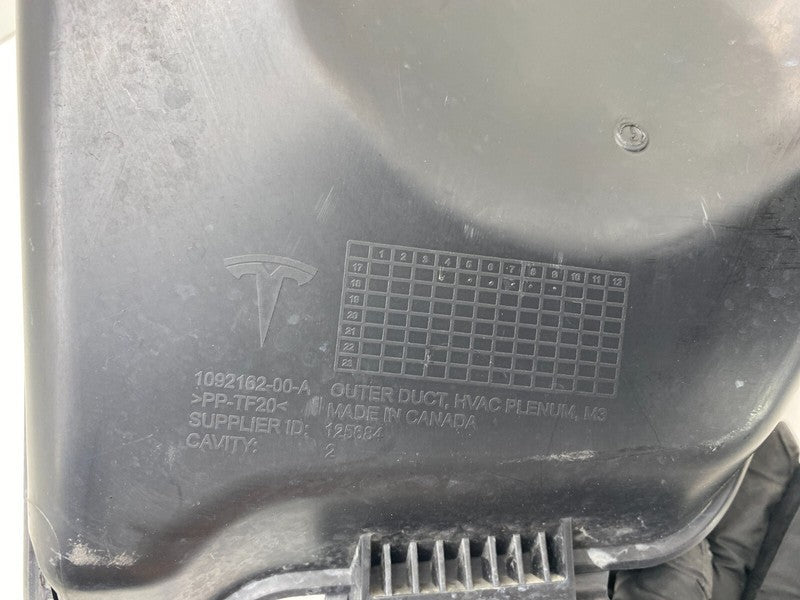 ⭕ 17-23 Model 3 Thermal Heater Cabin HVAC Inlet Plenum Inner Duct 1092