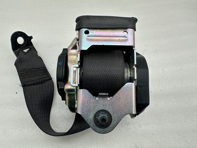 108128101D ⭕ 17-23 Tesla Model 3 Rear Left or Right 2nd Row Seatbelt Retractor 1081281-01-D