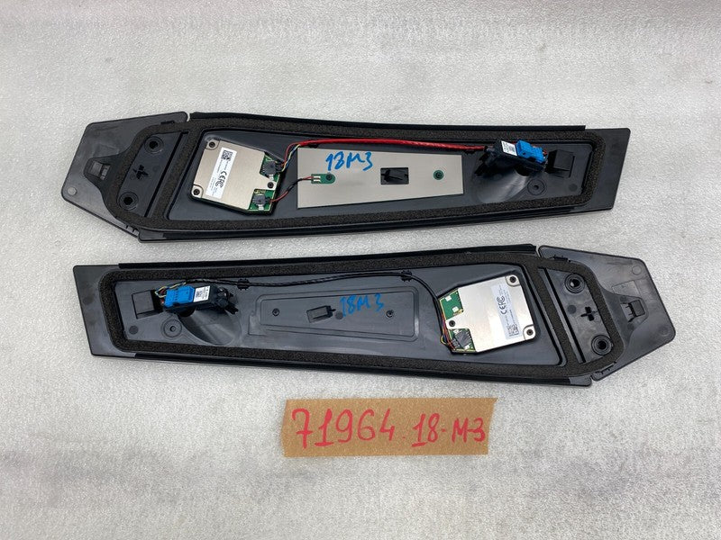 1100441 00 D ⭕ 17-23 Model 3 Left & Right B-Pillar Applique Molding 1100441-00-D/1100437-00-D