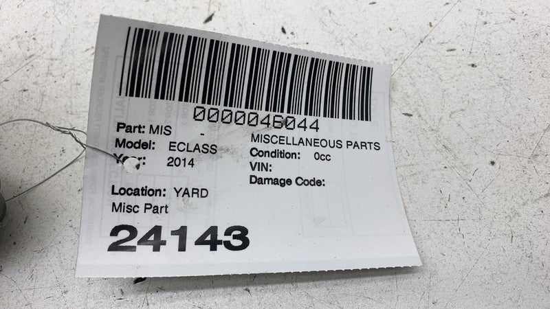 A 204 240 43 17 ⭕ 2012-2016 Mercedes E-Class Left or Right Engine Mount Insert A2042404317 OEM