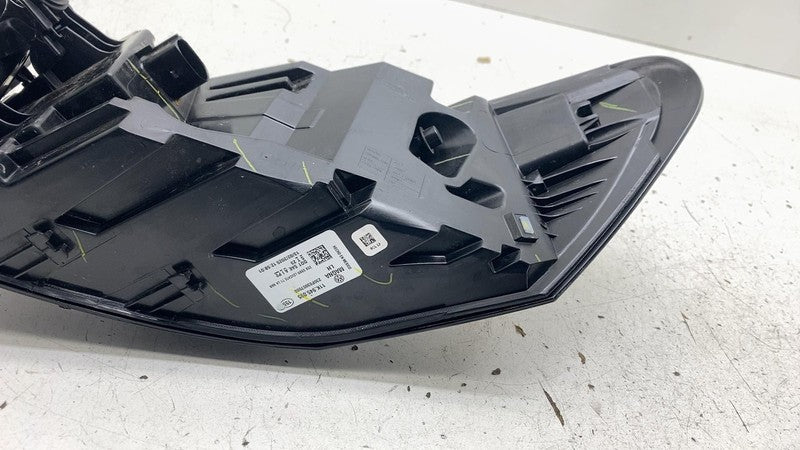 Tail Light Assembly VOLKSWAGEN ID4 Left 25