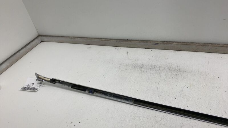 PT00012199 2022 2023 2024 Rivian R1S Front Driver Side Upper Window Molding Trim Left LH