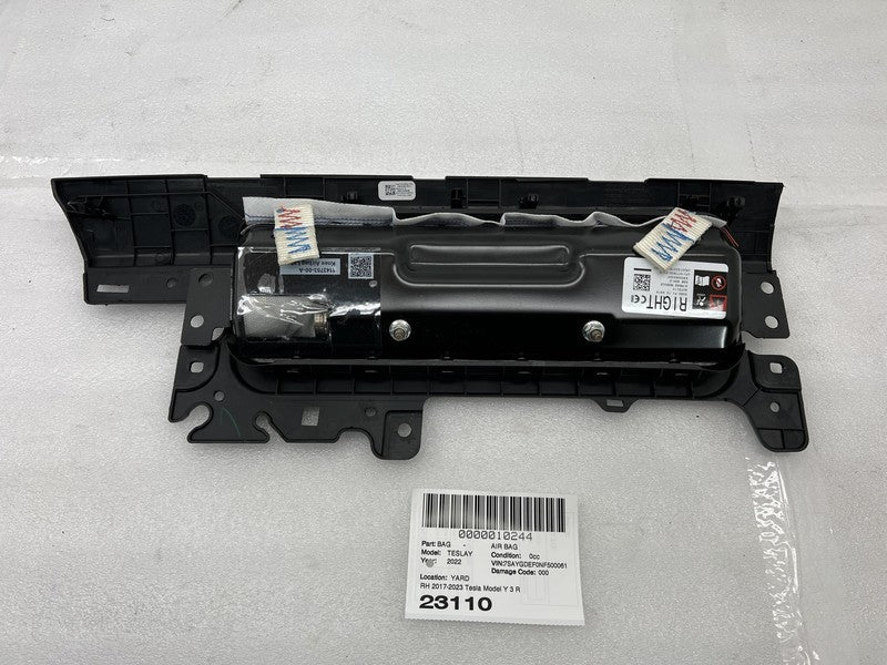1077826 00 D ❇️17-23 Tesla Model Y 3 Right Knee Airbag Passenger Safety Module RH OEM 1077826