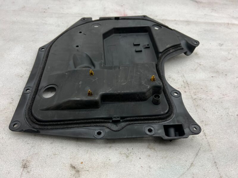 1111671 00 A ⭕16-20 Tesla Model X Front Driver Side Door Close Out Panel Left LH 1111671-00-A