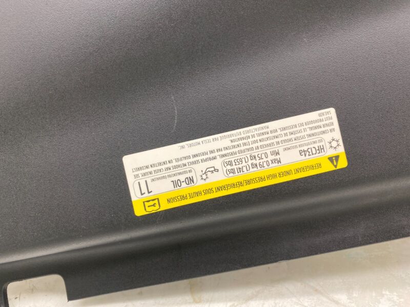 1060480 00 B ⭕ 16-20 Model S Passenger Under Hood Apron Frunk Trim Panel Right 1060480-00-B