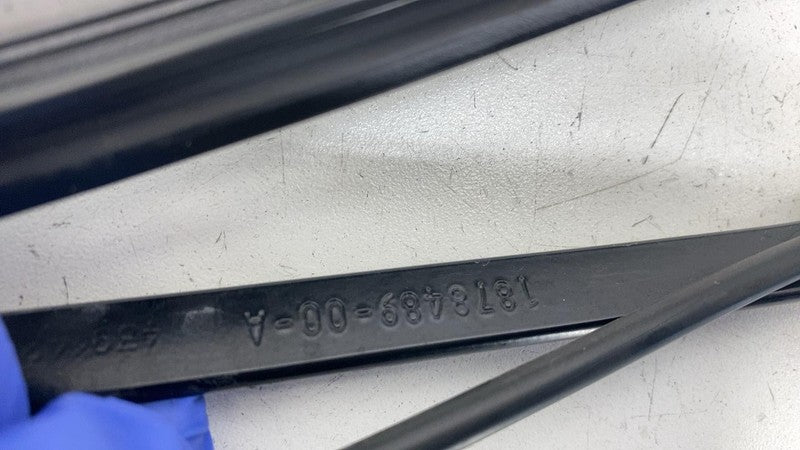 ⭕ 24-25 Model 3 Front Driver Side Windshield Wiper Arm & Blade Left 18