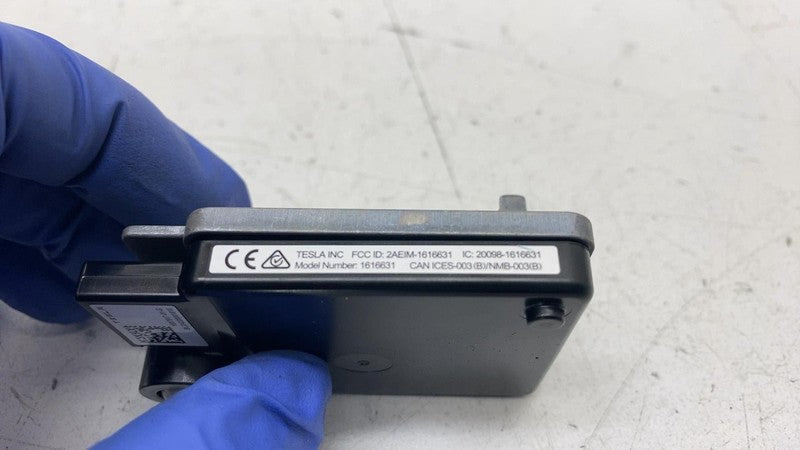 ⭕ 2025-2026 Tesla Model Y Interior Cabin Radar Sensor Module Unit 1607