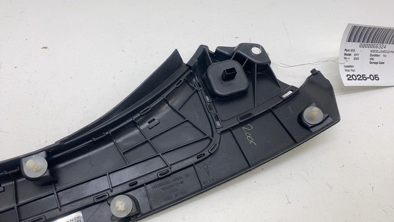 100633000H ⭕12-15 Model S Front Under Hood Apron Latch Lock Cover Trim Molding 1006330-00-H