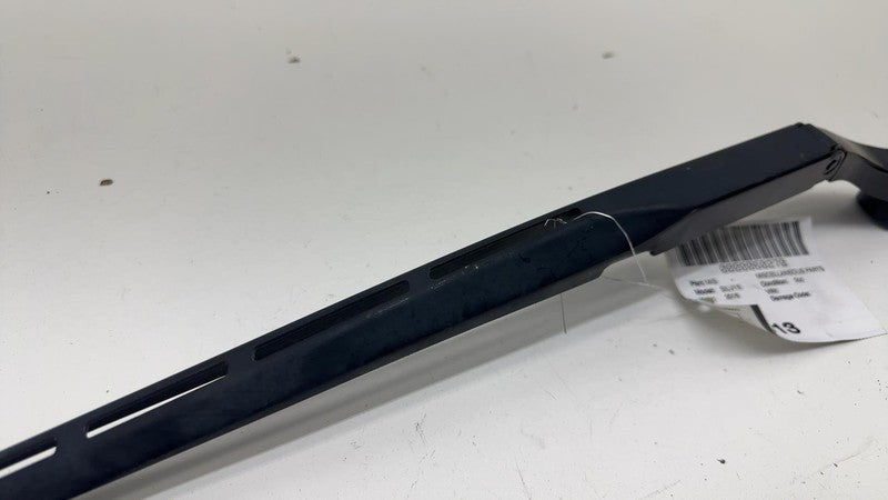 W000065932 ⭕ 15-18 Chevy Silverado 1500 Front Windshield Washer Fluid Wiper Arm W000065932