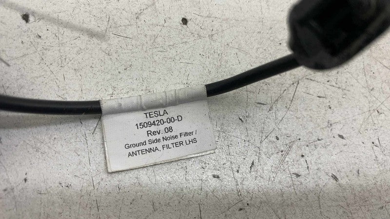 ⭕ 2021-2023 Tesla Model 3 Ground Side Noise Filter Antenna Assembly 15